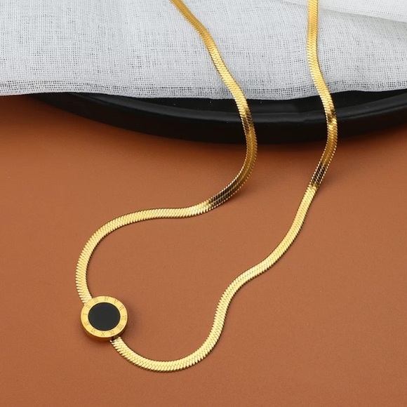 18k Gold Roman Numeral Flat Snake Necklace - Picture 6 of 7